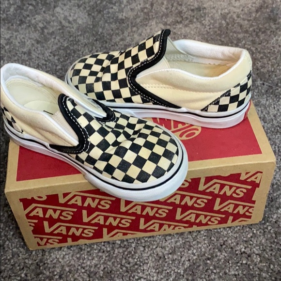 baby vans size 7
